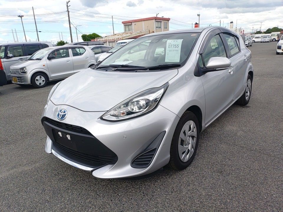 2020 Toyota Aqua Japan auction vehicle