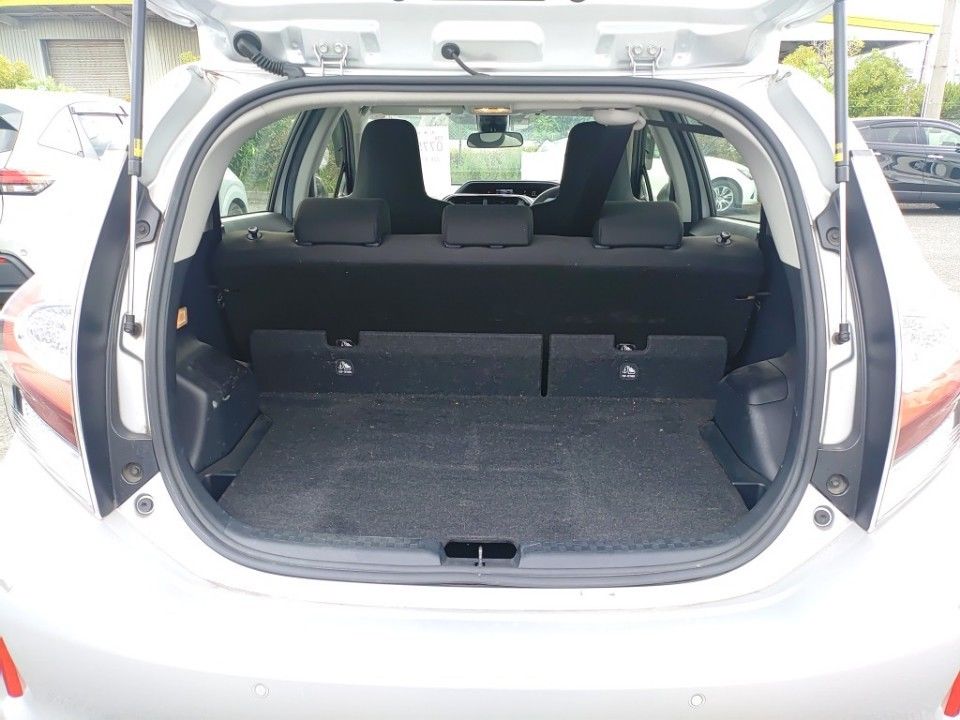 2020 Toyota Aqua auction photo 8