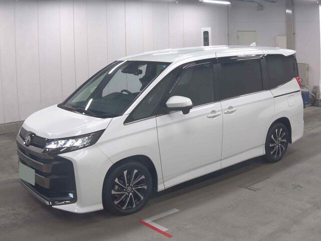 2025 Toyota Noah S-Z auction photo 4