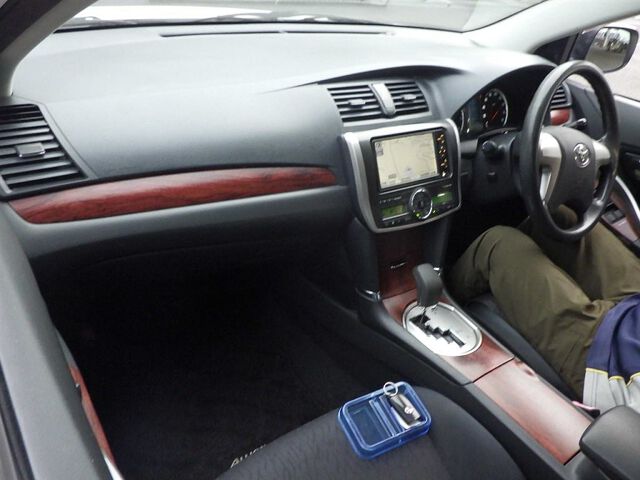 2010 Toyota Allion A18 G Package 4WD auction photo 3