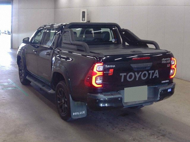 2021 Toyota Hilux Z GR Sport 4WD auction photo 2