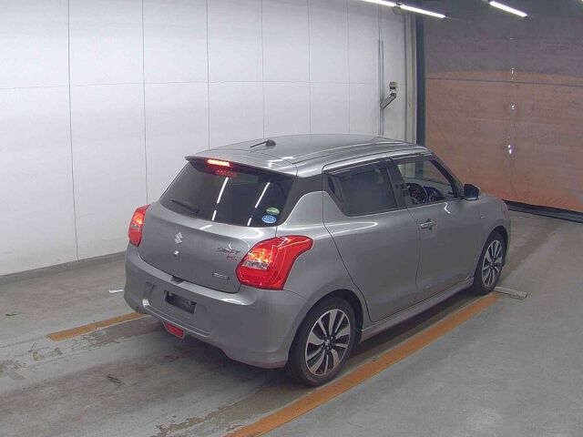 2019 Suzuki Swift Hybrid RS auction photo 5