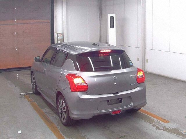 2019 Suzuki Swift Hybrid RS auction photo 2