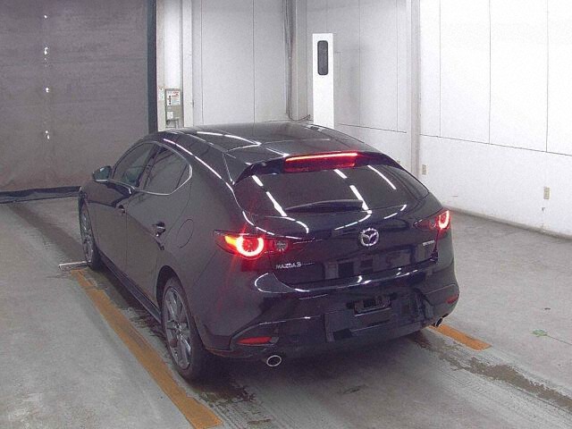 2020 Mazda 3ファストバック XD Lパッケージ auction photo 2