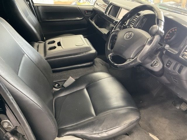 2006 Toyota Hiace DX ウェルキャブ auction photo 4