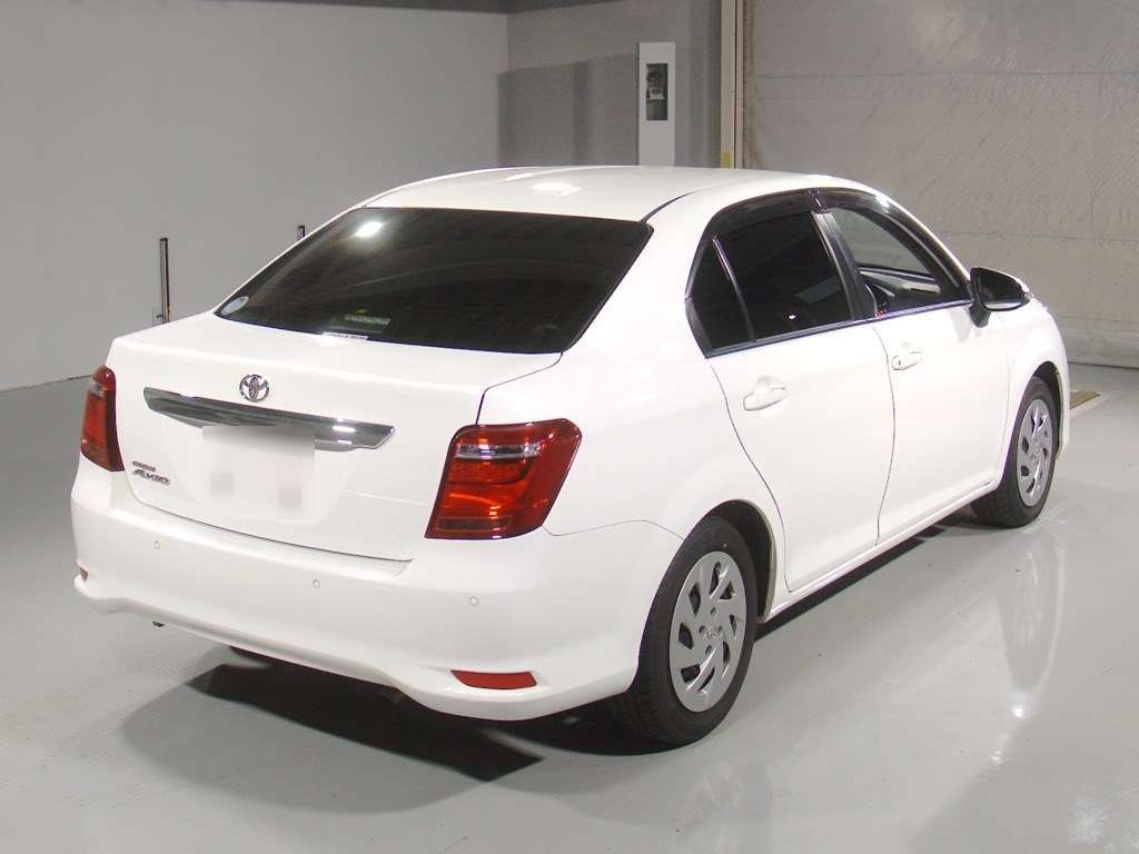 2021 Toyota Corolla Axio EX auction photo 2