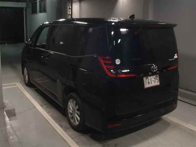 2022 Toyota Noah 4WD G auction photo 2