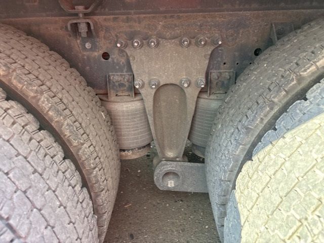 2016 Hino Profia wing auction photo 8