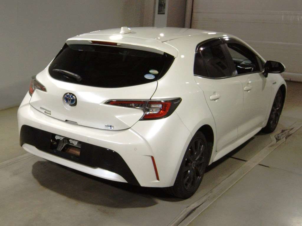 2019 Toyota Corolla Sport ハイブリッドG auction photo 2