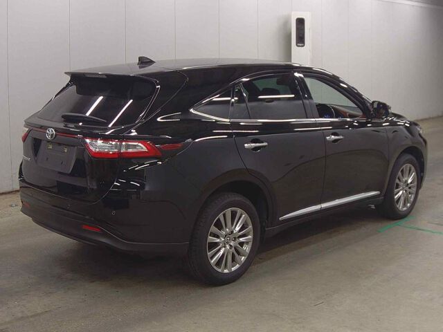 2019 Toyota Harrier premium auction photo 5