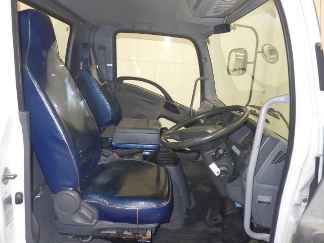 2012 Isuzu Forward クレーン付 auction photo 5