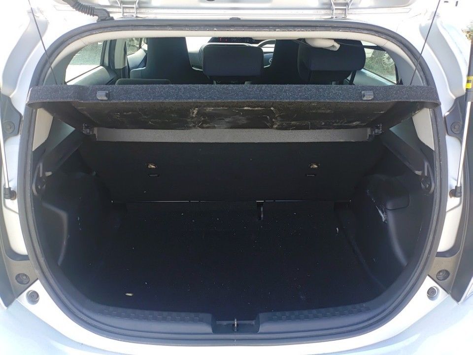 2022 Toyota Aqua auction photo 8