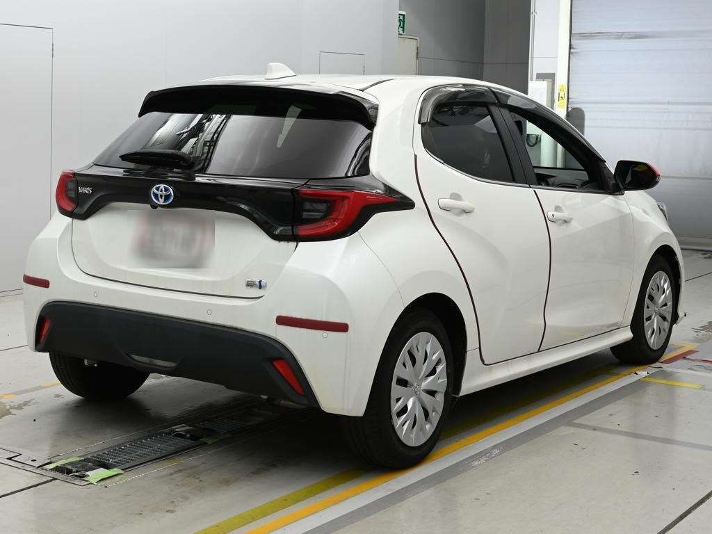 2021 Toyota Yaris ハイブリッドZ auction photo 2