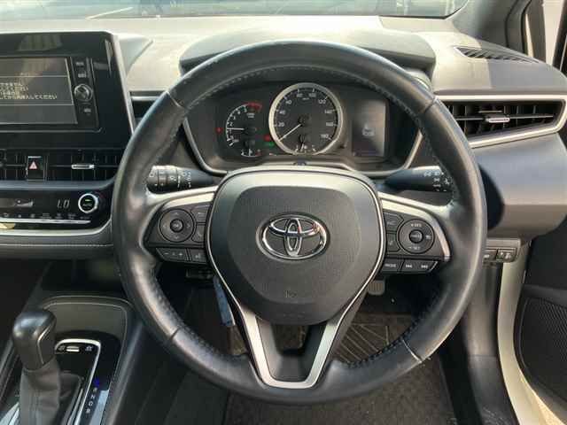 2018 Toyota Corolla Sport ハイブリッドG auction photo 3