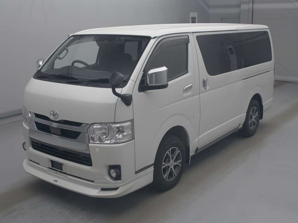 Japan Auction Vehicles 4 2021 Toyota Hiace ロングスーパーGL 4WD auction photo