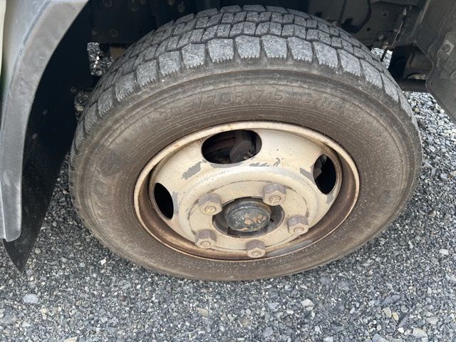 2019 Mitsubishi Fuso Canter Hira auction photo 9