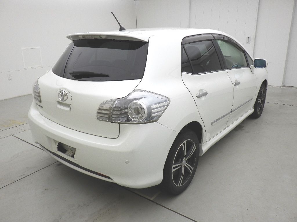 2011 Toyota Blade 4WD G auction photo 2