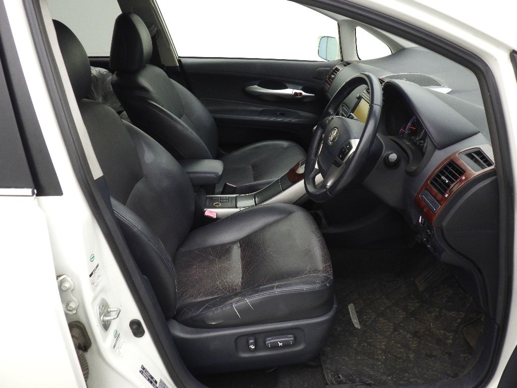 2011 Toyota Blade 4WD G auction photo 6