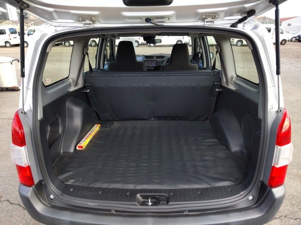 2018 Toyota Probox auction photo 8