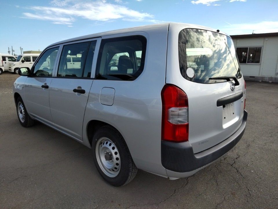 2018 Toyota Probox auction photo 6