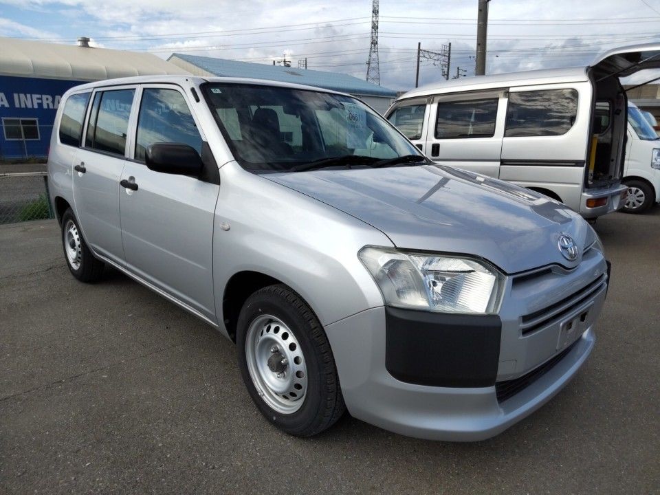 2018 Toyota Probox auction photo 4