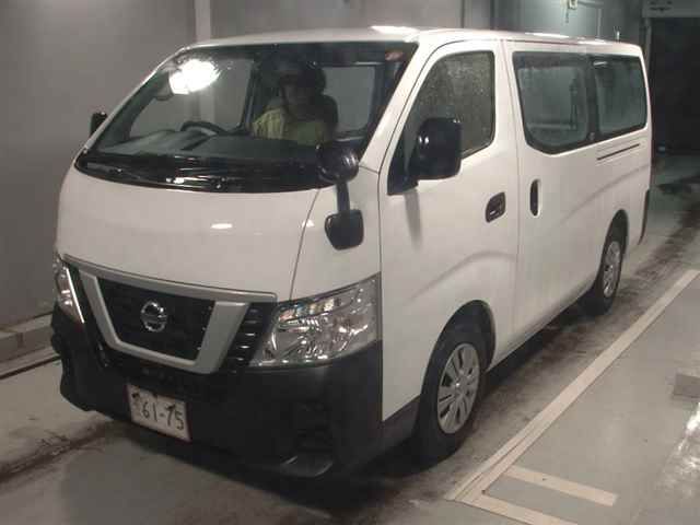 2021 Nissan NV350 Caravan DX auction photo 4