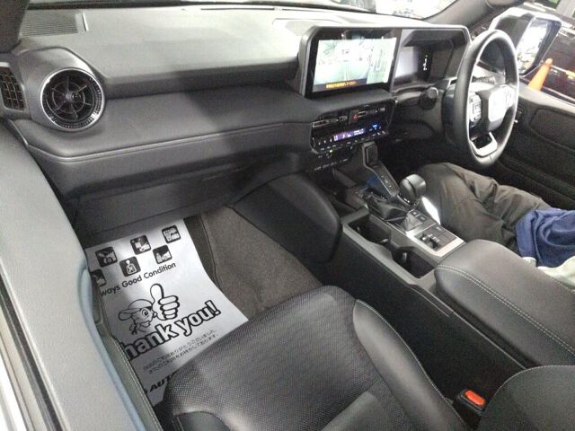 2025 Toyota Land Cruiser 250 VX 4WD auction photo 3