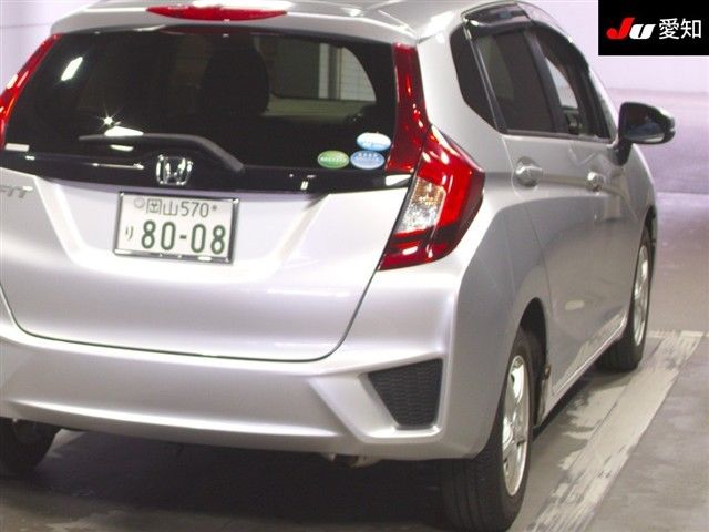 2016 Honda Fit 13G F-PKG コンフォートED auction photo 8