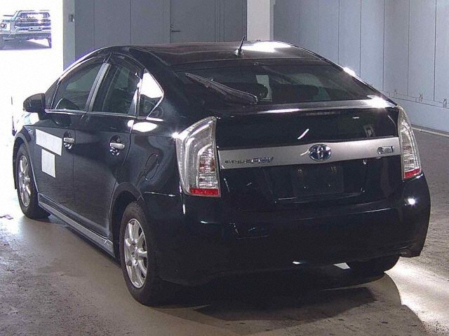 2015 Toyota Prius PHEV S auction photo 2