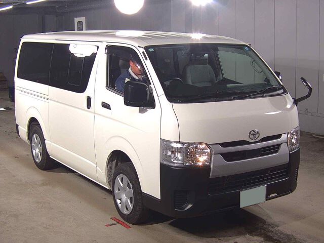 2025 Toyota Hiace ロングDXジャストロー Japan auction vehicle