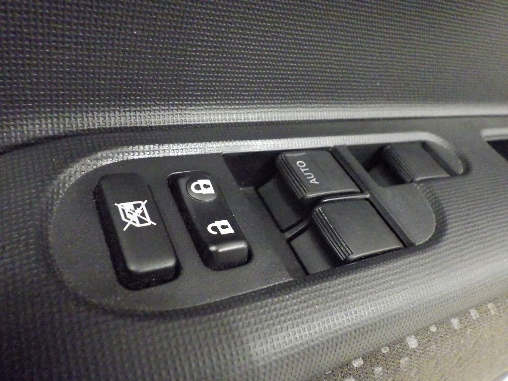 2014 Toyota Spade Y auction photo 12