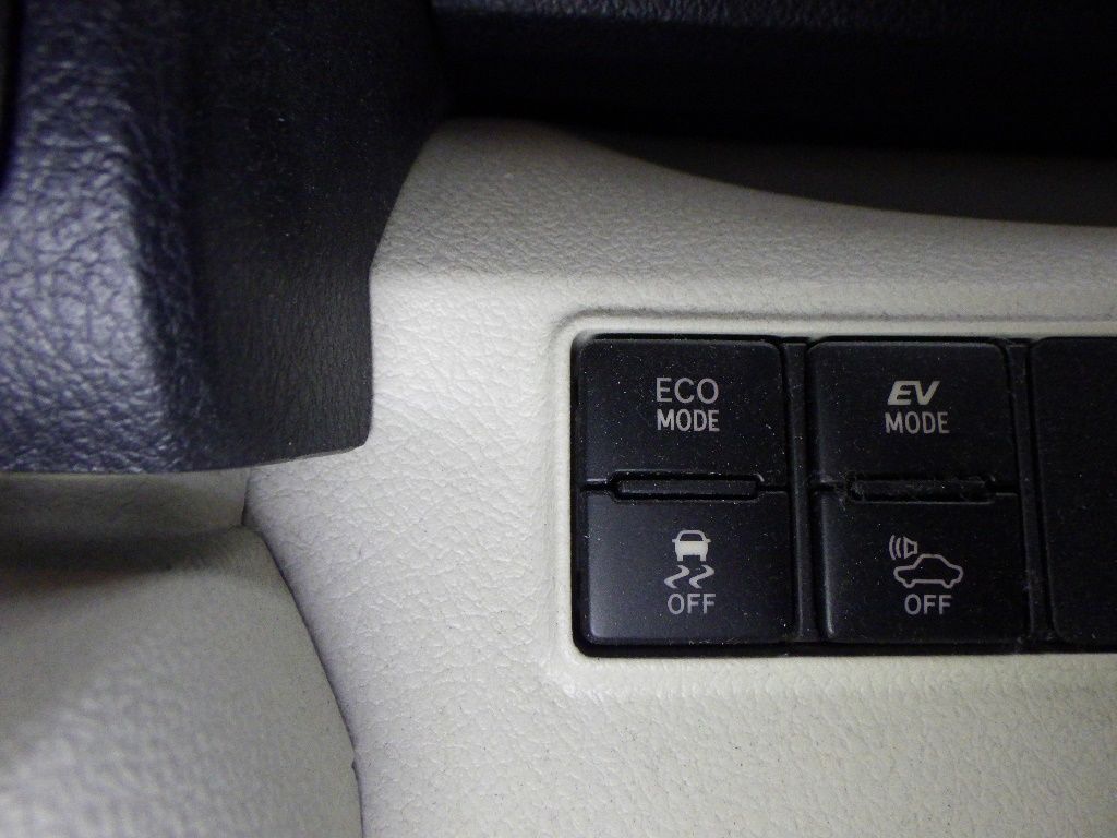 2017 Toyota Sienta ハイブリッドG 7人 auction photo 9