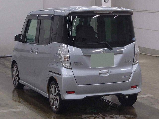 2014 Nissan Dayz Roox Highway Star Turbo 4WD auction photo 2