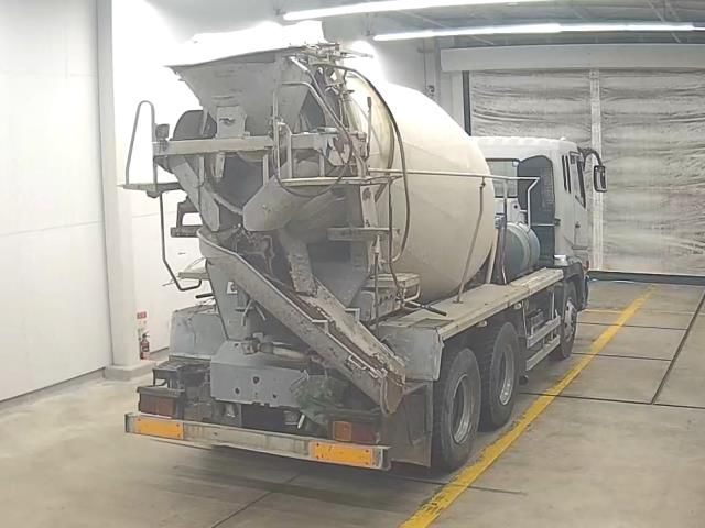 2006 Mitsubishi Fuso ミキサー auction photo 2