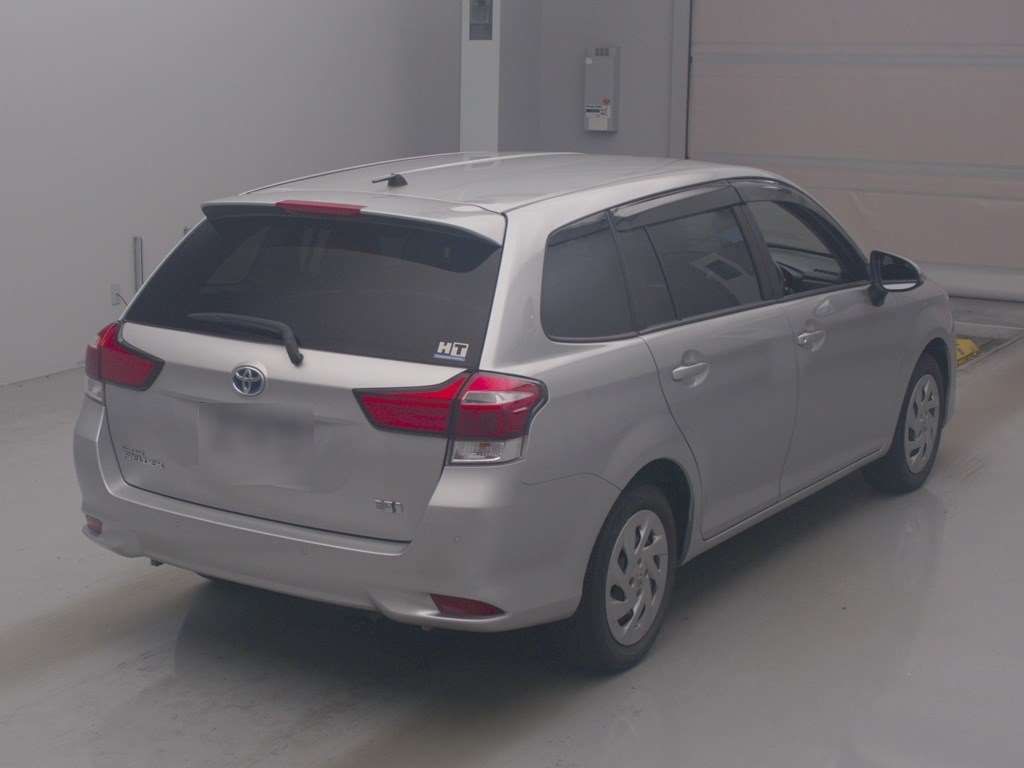 2021 Toyota Corolla Fielder ハイブリッド EX auction photo 2