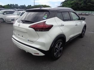 2021 Nissan Kicks X auction photo 2