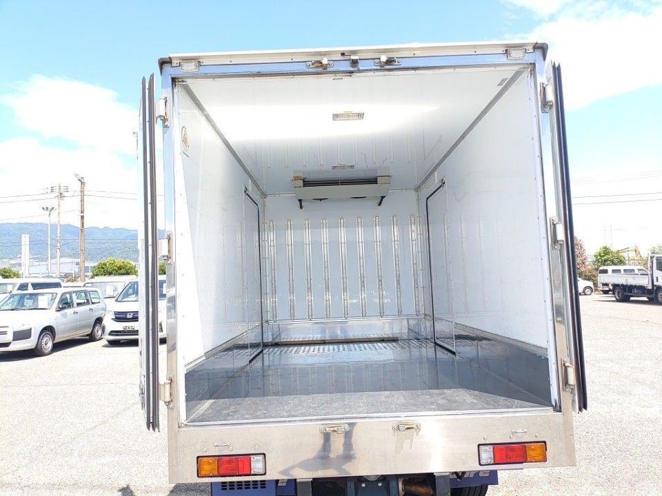 2019 Mitsubishi Fuso Canter auction photo 8