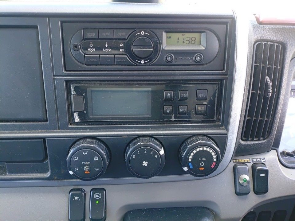 2019 Mitsubishi Fuso Canter auction photo 11