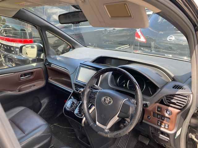 2015 Toyota Esquire Gi auction photo 3