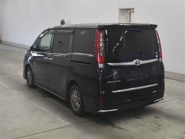 2015 Toyota Esquire Gi auction photo 2
