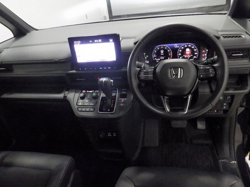 2023 Honda Stepwgn 8 people auction photo 3