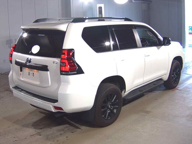 2023 Toyota Land Cruiser Prado TX L-PマットブラE 4WD auction photo 5