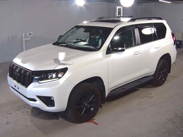 2023 Toyota Land Cruiser Prado TX L-PマットブラE 4WD auction photo 4