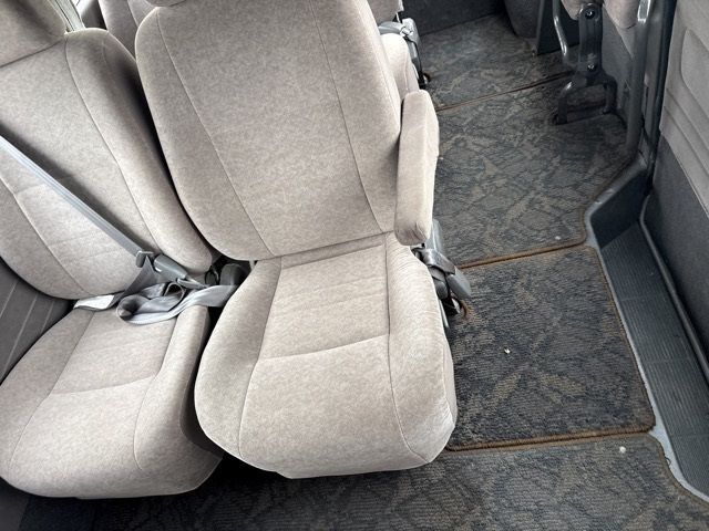 2000 Toyota Hiace Grand Cabin G auction photo 11