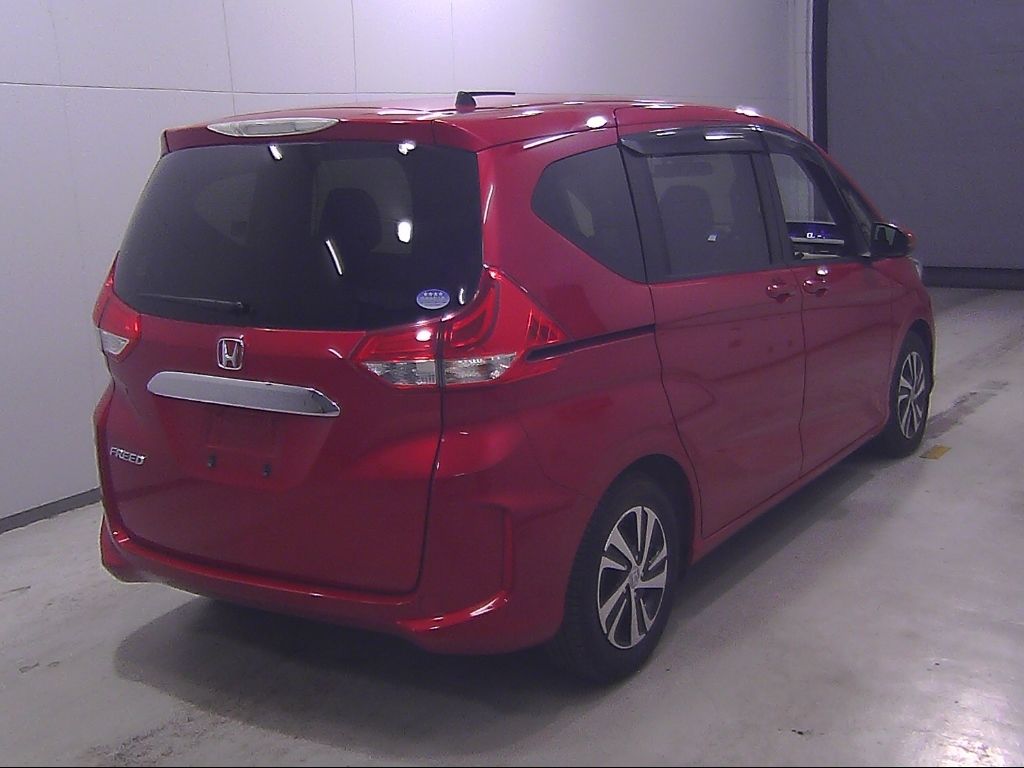 2019 Honda Freed G 6 people auction photo 2