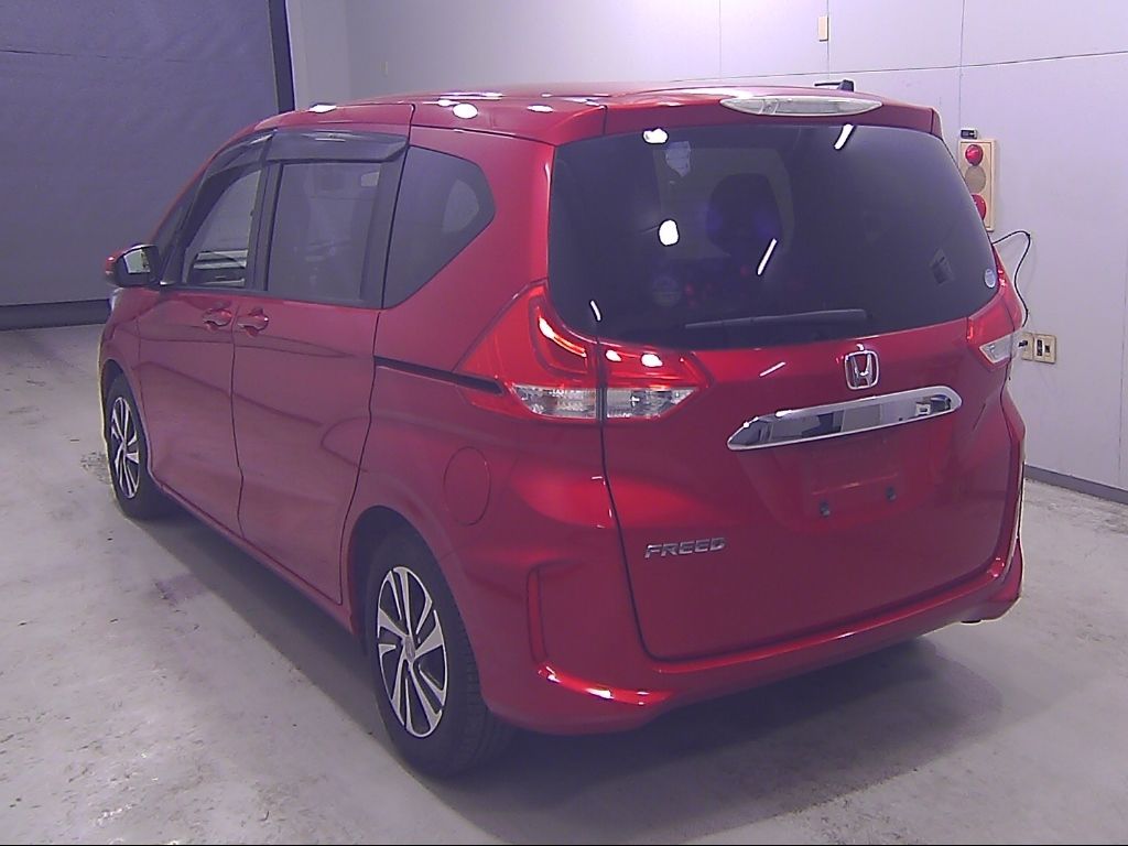 2019 Honda Freed G 6 people auction photo 5
