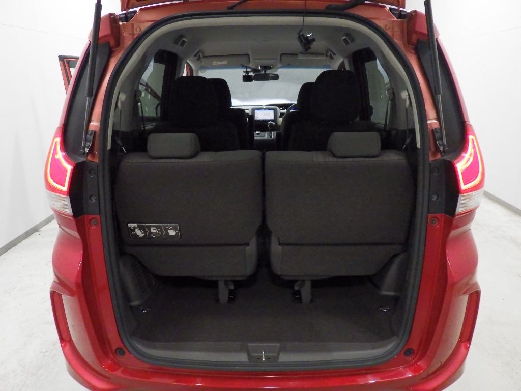 2019 Honda Freed G 6 people auction photo 8