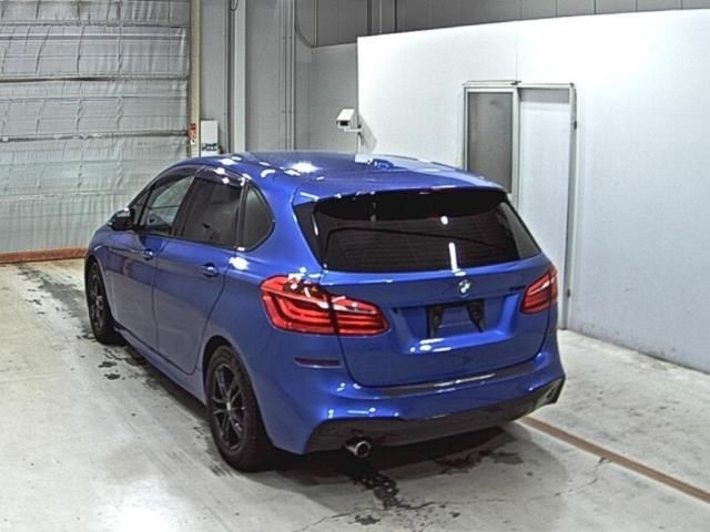 2018 BMW 2 Series 218i Active Tourer M Sport auction photo 2
