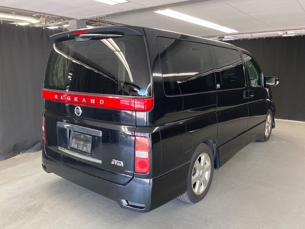 2007 Nissan Elgrand HWS auction photo 4