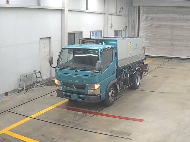 2015 Mitsubishi Fuso Canter Vacuum truck Japan auction vehicle